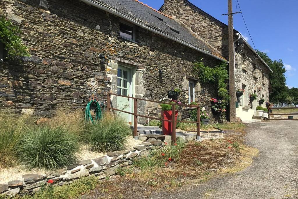 Les Ecuries Is A Modern Renovated Barn Villa Laniscat ภายนอก รูปภาพ